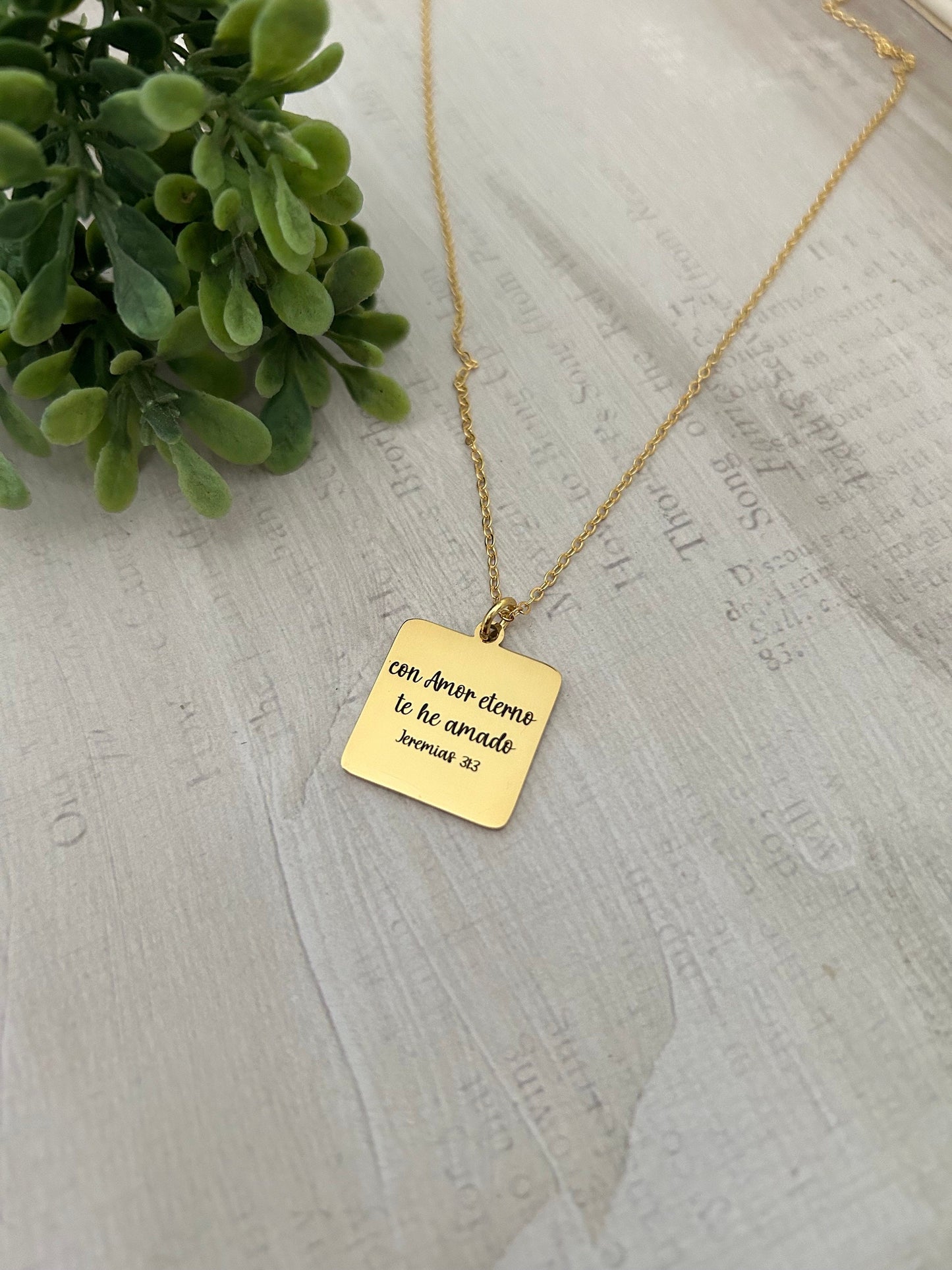 I have Loved you with an Everlasting Love Bible Verse Necklace, Spanish, 16K Gold Plated, Christian gifts, Mothers Day Gift, Scripture Charm