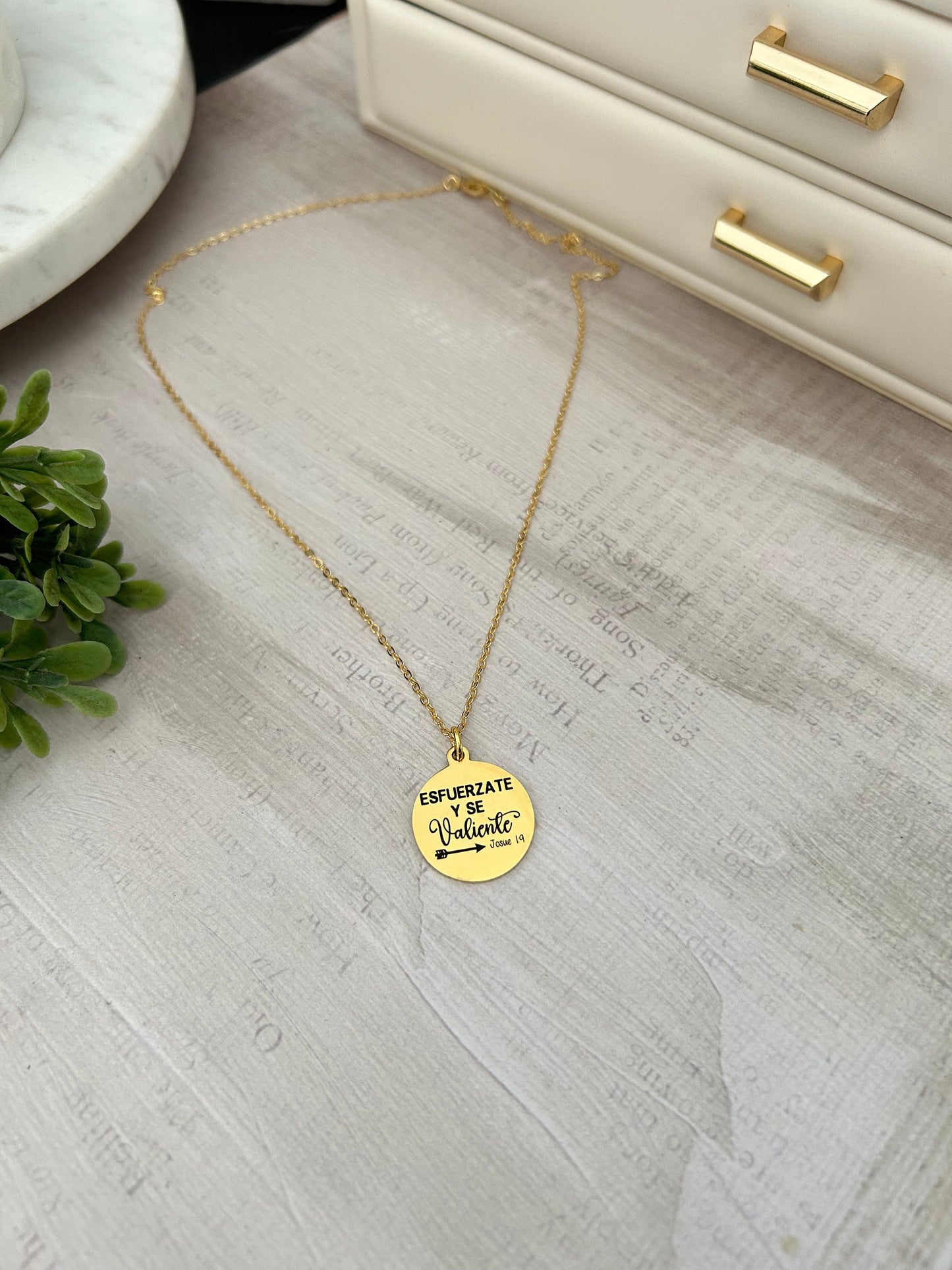 Joshua 1:9 Necklace, Be Strong And Courageous in Spanish, Bible verse Necklace, Esfuerzate y se Valiente, Christian Gifts, Scripture Jewelry