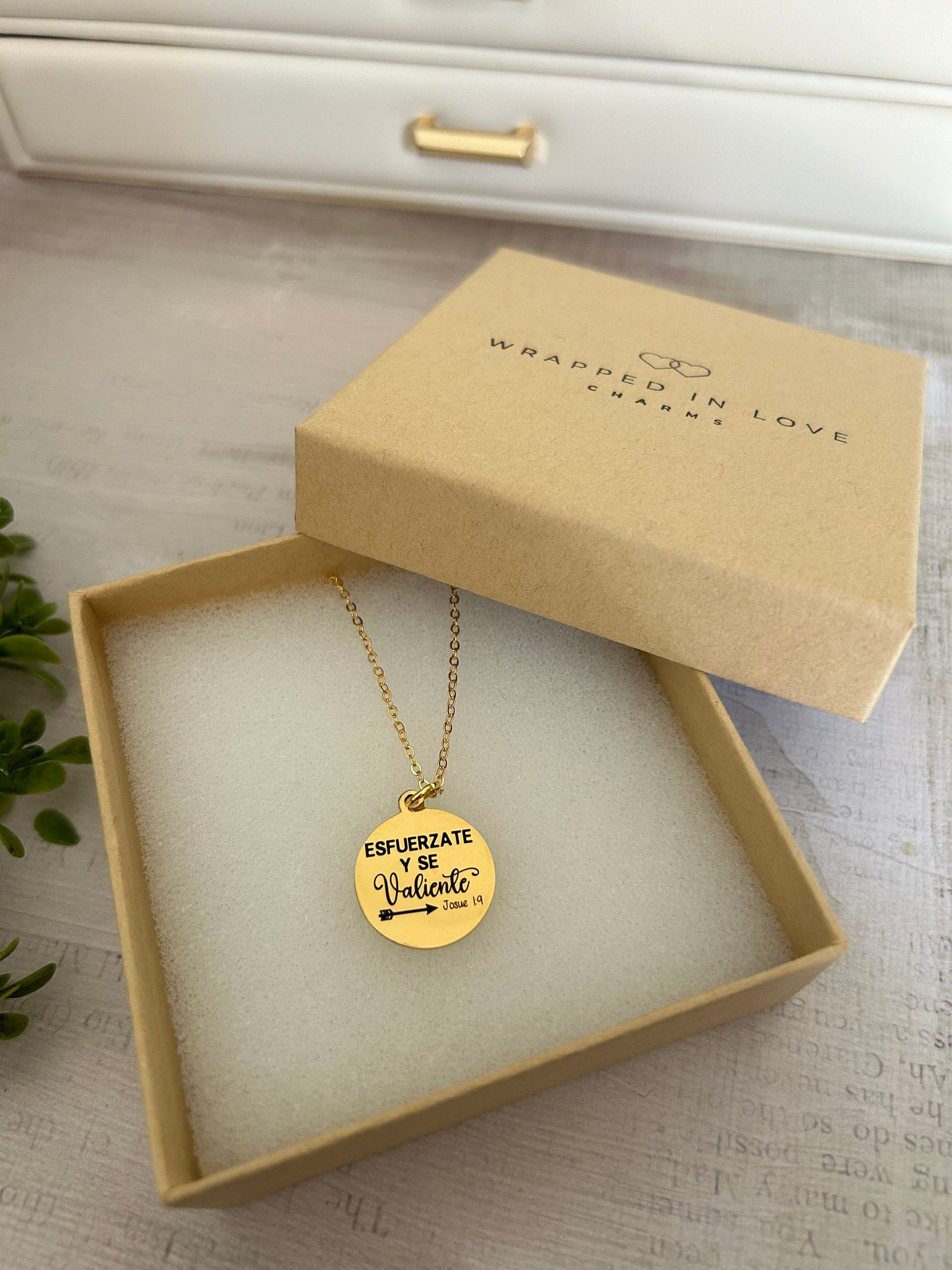 Joshua 1:9 Necklace, Be Strong And Courageous in Spanish, Bible verse Necklace, Esfuerzate y se Valiente, Christian Gifts, Scripture Jewelry