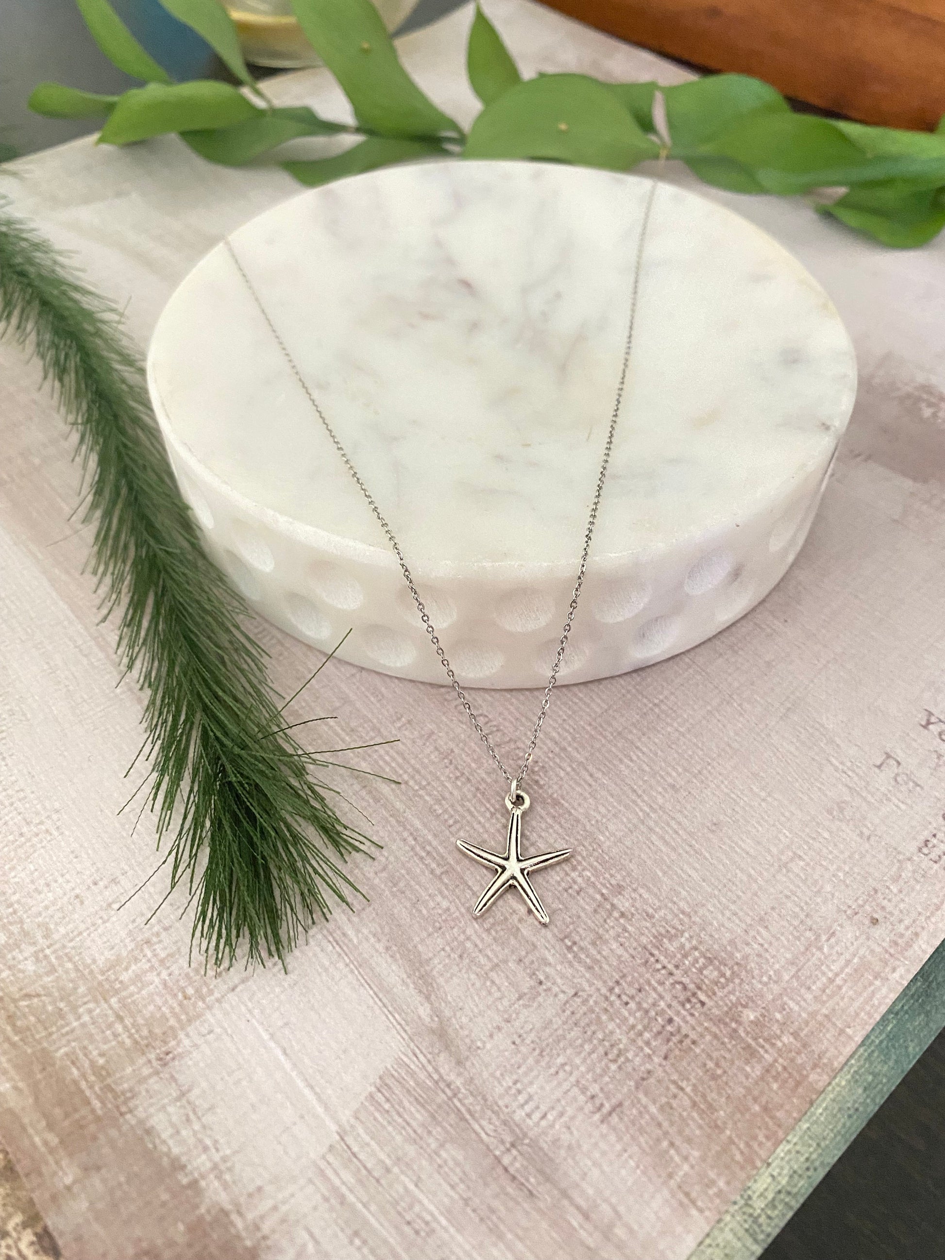 Stainless Steel Starfish Necklace, Summer Jewelry, Beach Gifts, Ocean Sea Charms, Dainty Necklace, Starfish Pendant