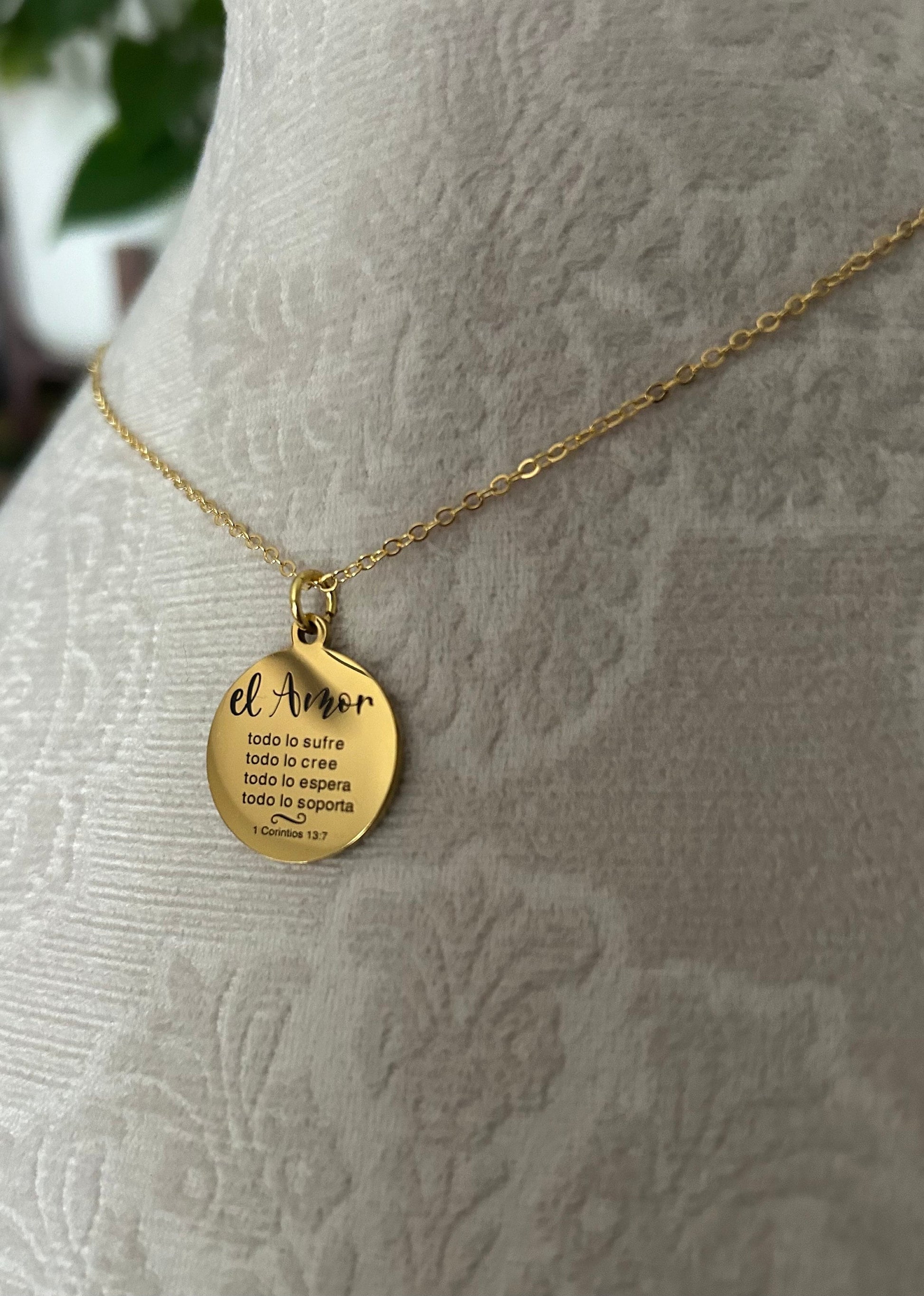 Love Never Fails Gold Necklace in Spanish, El Amor, Christian Jewelry Gifts, Scripture Necklace, Bible Verse Jewelry, Gift for Her