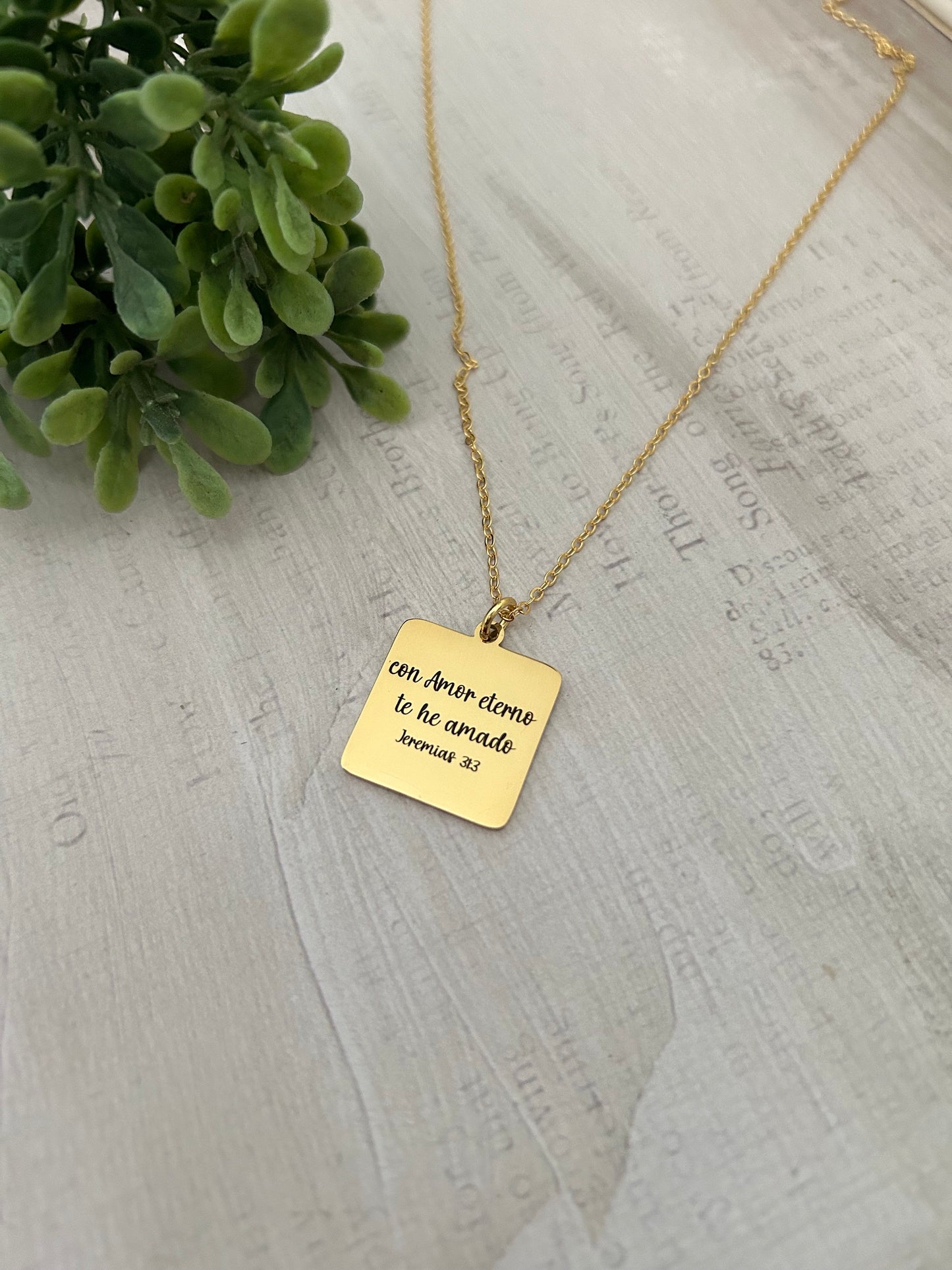 I have Loved you with an Everlasting Love Bible Verse Necklace, Spanish, 16K Gold Plated, Christian gifts, Mothers Day Gift, Scripture Charm
