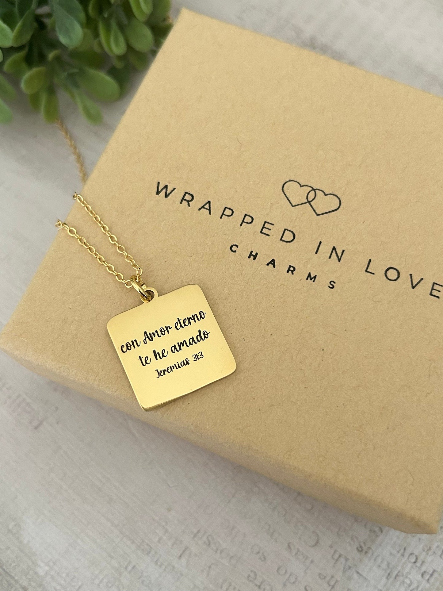 I have Loved you with an Everlasting Love Bible Verse Necklace, Spanish, 16K Gold Plated, Christian gifts, Mothers Day Gift, Scripture Charm