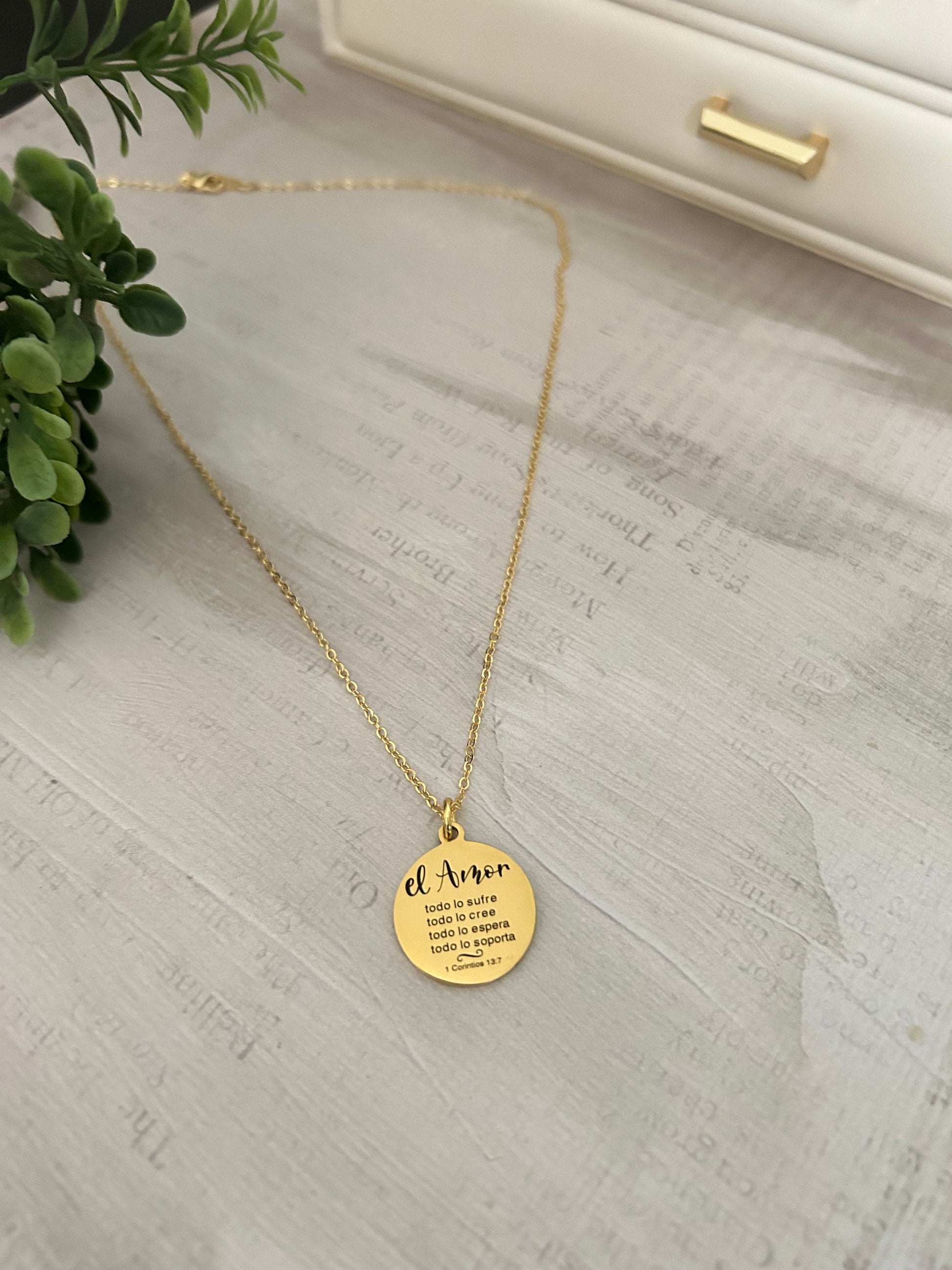 Love Never Fails Gold Necklace in Spanish, El Amor, Christian Jewelry Gifts, Scripture Necklace, Bible Verse Jewelry, Gift for Her