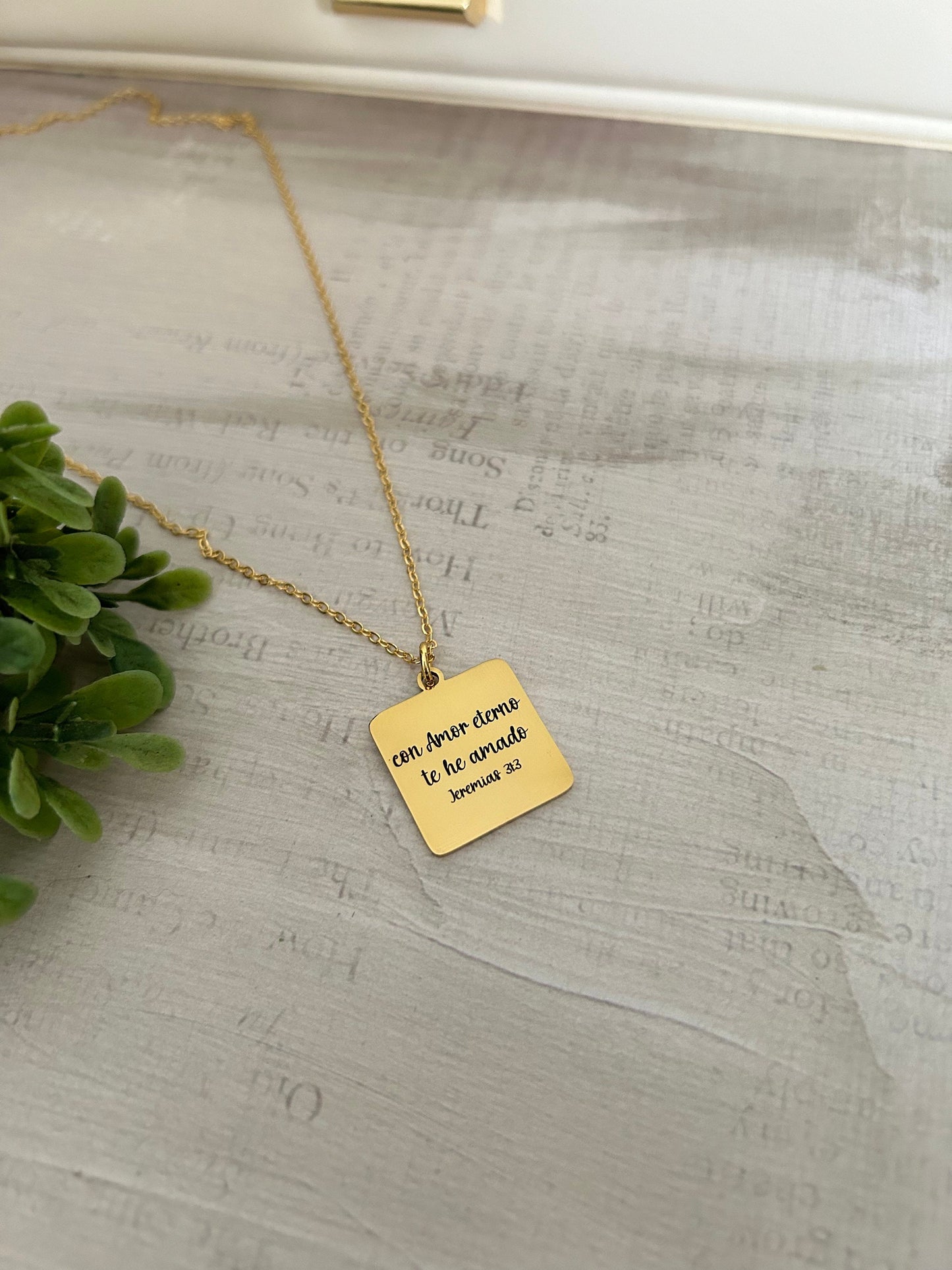 I have Loved you with an Everlasting Love Bible Verse Necklace, Spanish, 16K Gold Plated, Christian gifts, Mothers Day Gift, Scripture Charm