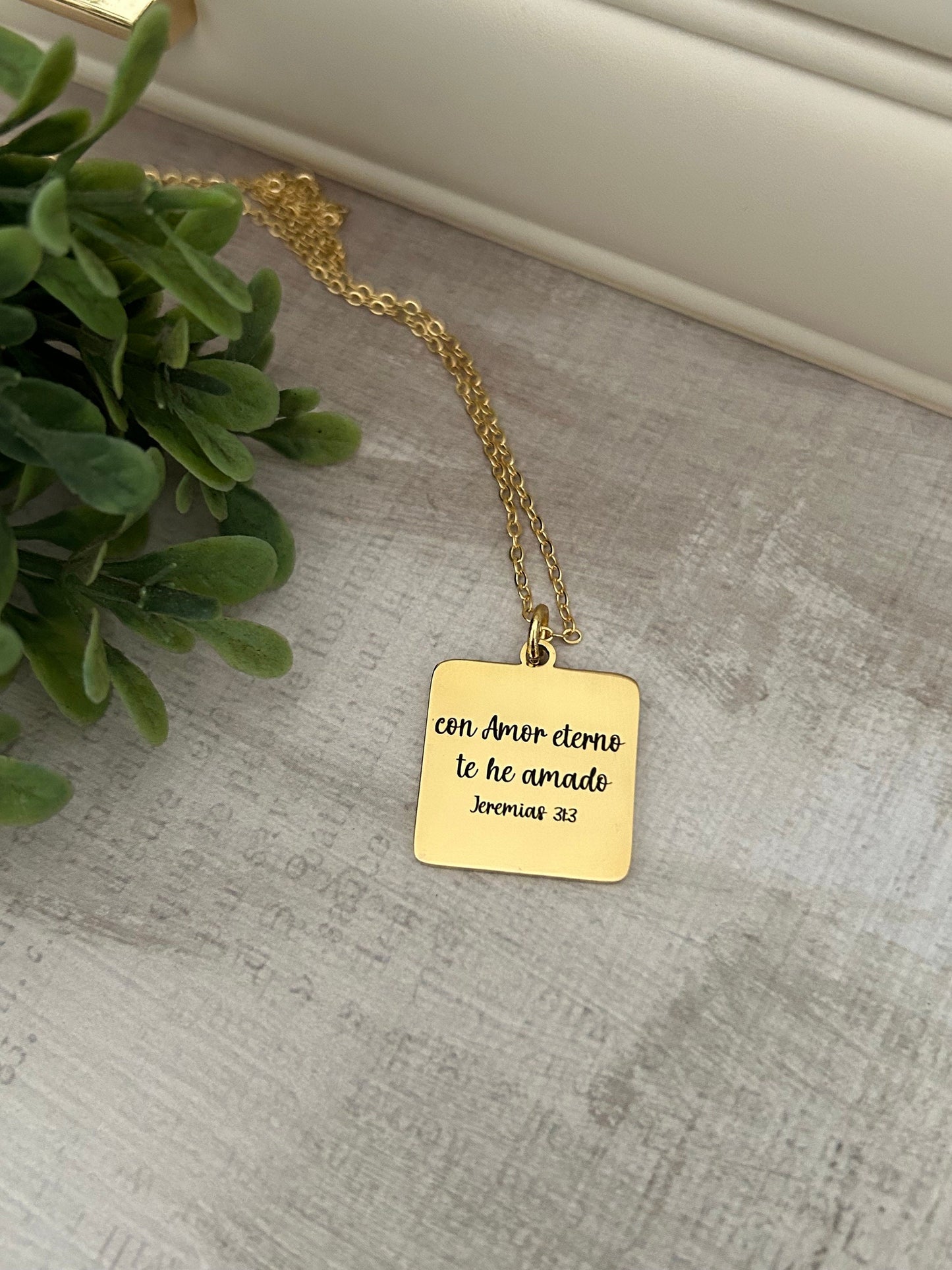 I have Loved you with an Everlasting Love Bible Verse Necklace, Spanish, 16K Gold Plated, Christian gifts, Mothers Day Gift, Scripture Charm