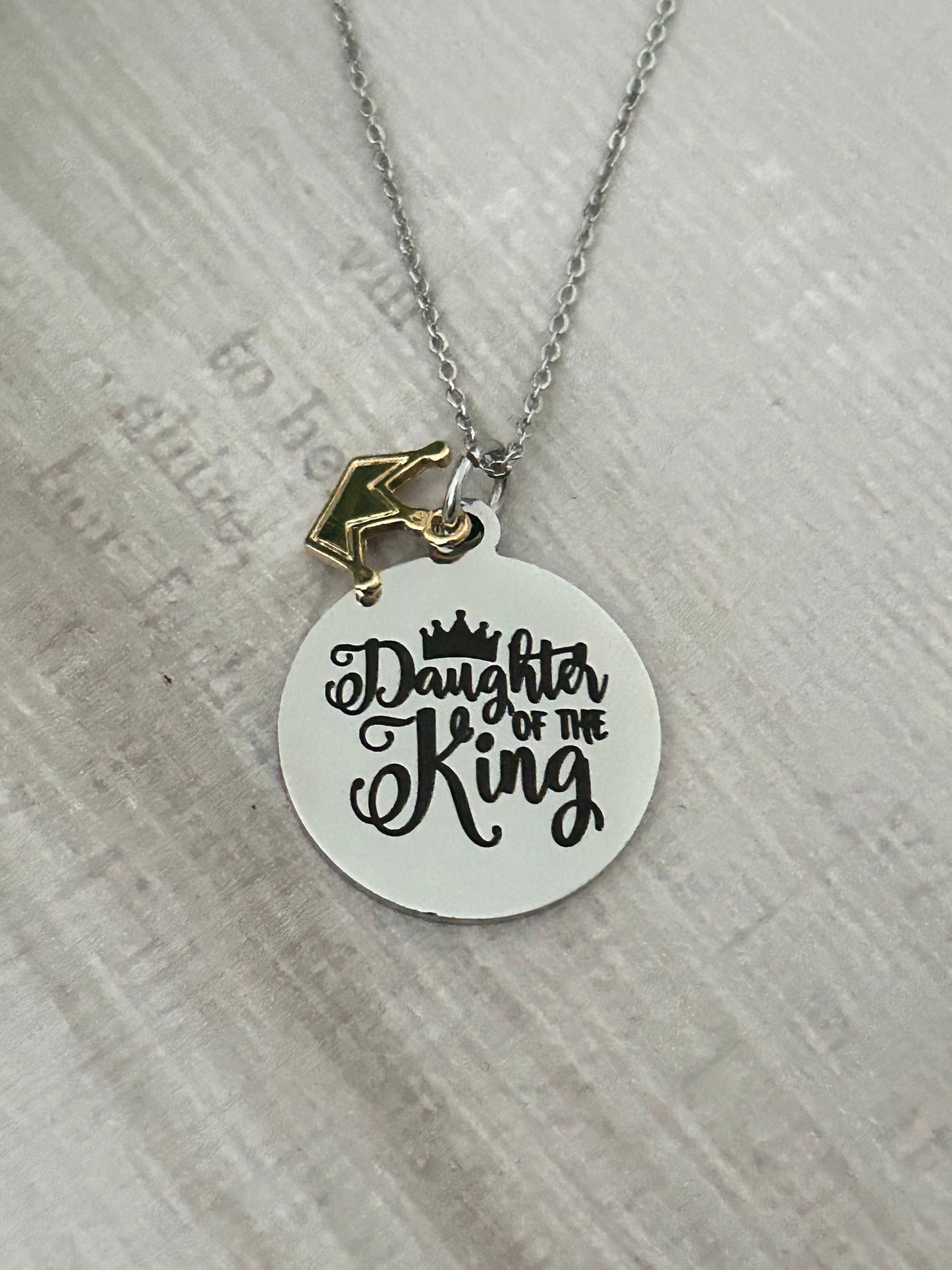 Daughter of The King Bible Verse Silver Necklace, Christian Jewelry Gifts, Scripture Quote Necklace, Gift for Daughter, Crown Charm Pendant