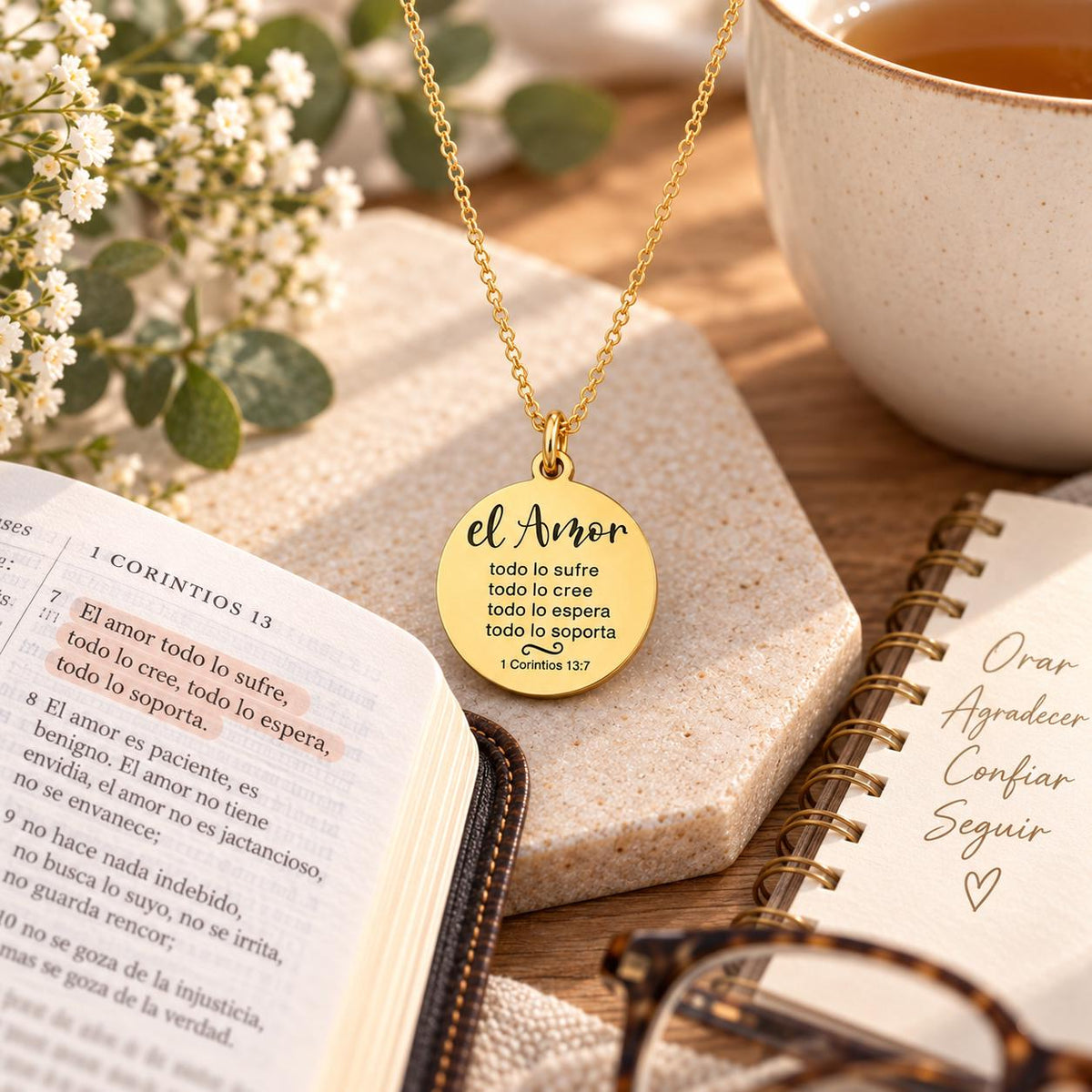 1 Corinthians 13:7 Gold Necklace - Spanish Christian Gift